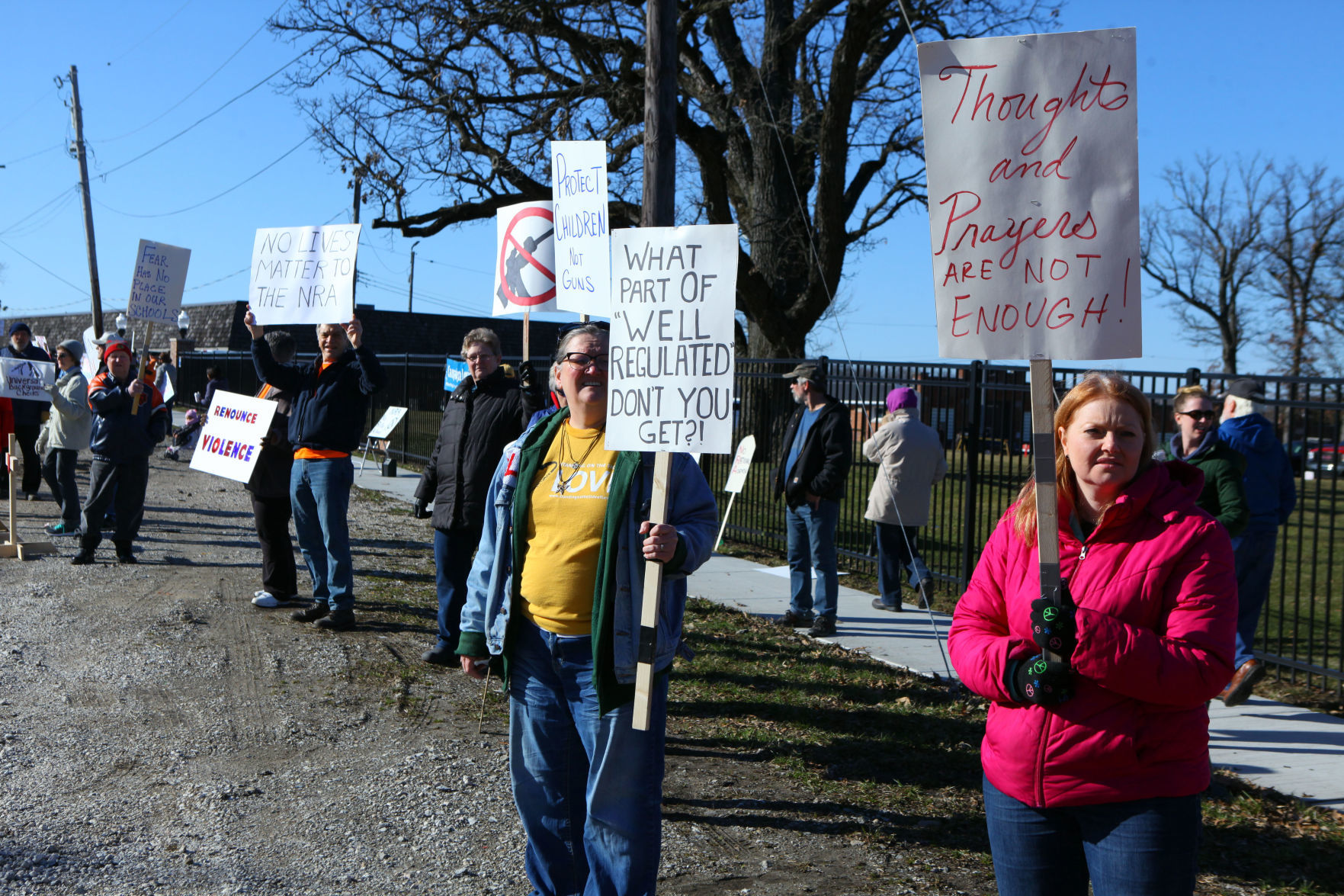 Gallery: Organizers protest outside gun show in Crown Point